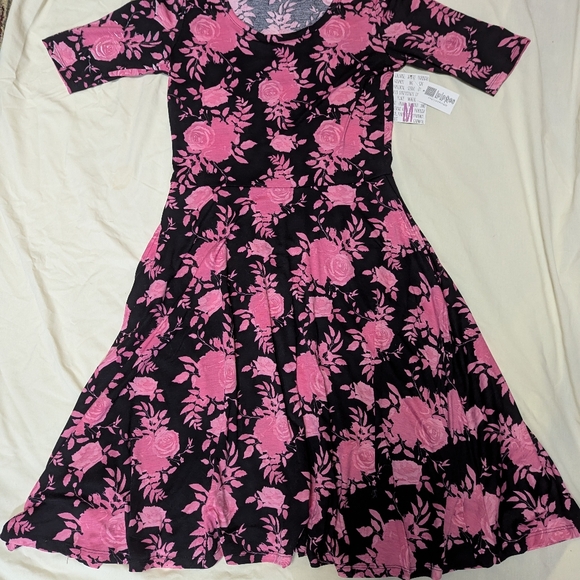LuLaRoe "Nicole" dress, beautiful black & pink floral print. With Pockets. - Picture 2 of 11